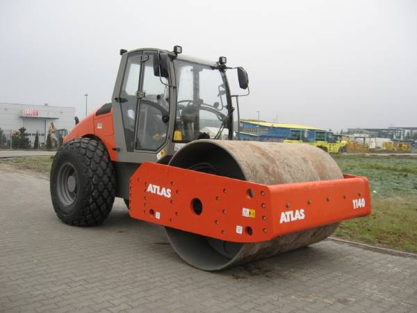 crusher blow bars
pallet jack toe guard
