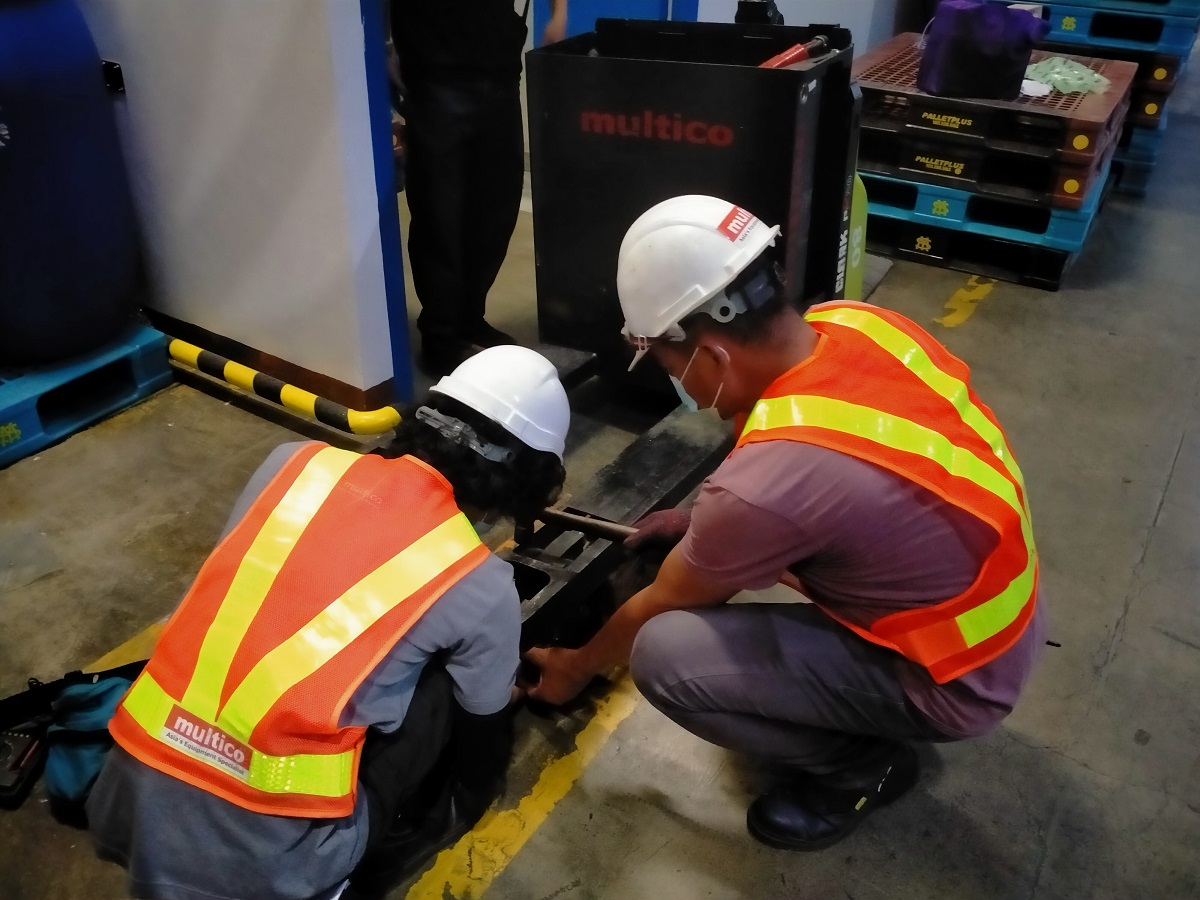 pallet jack vs forklift
hand truck forklift
