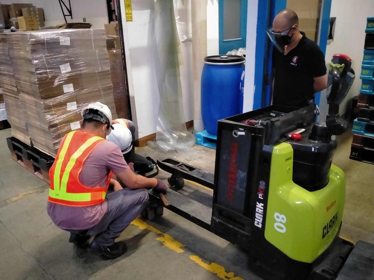 pallet jack vs forklift
hand truck forklift

